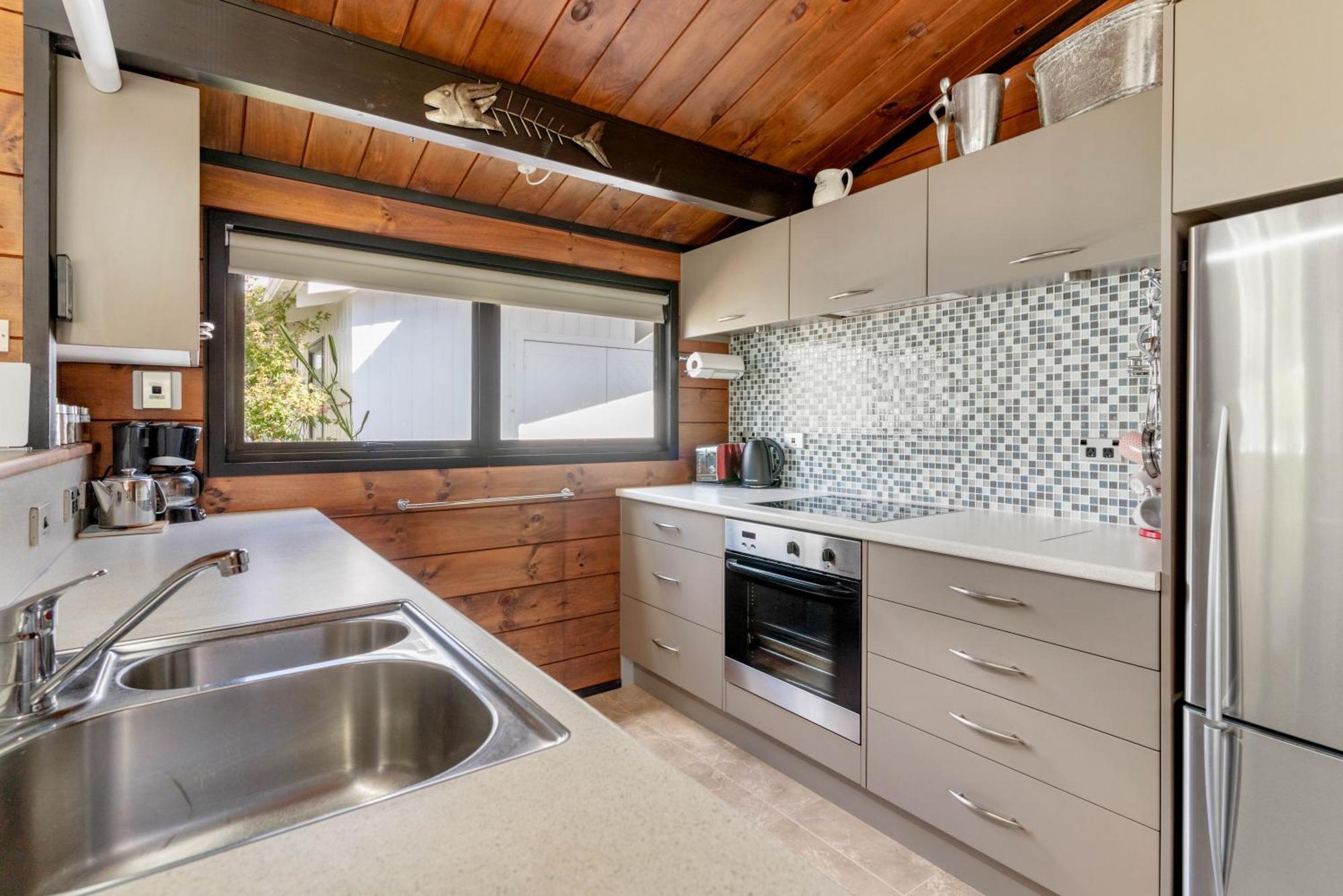 Pauanui Beach House Suntrap Buitenkant foto
