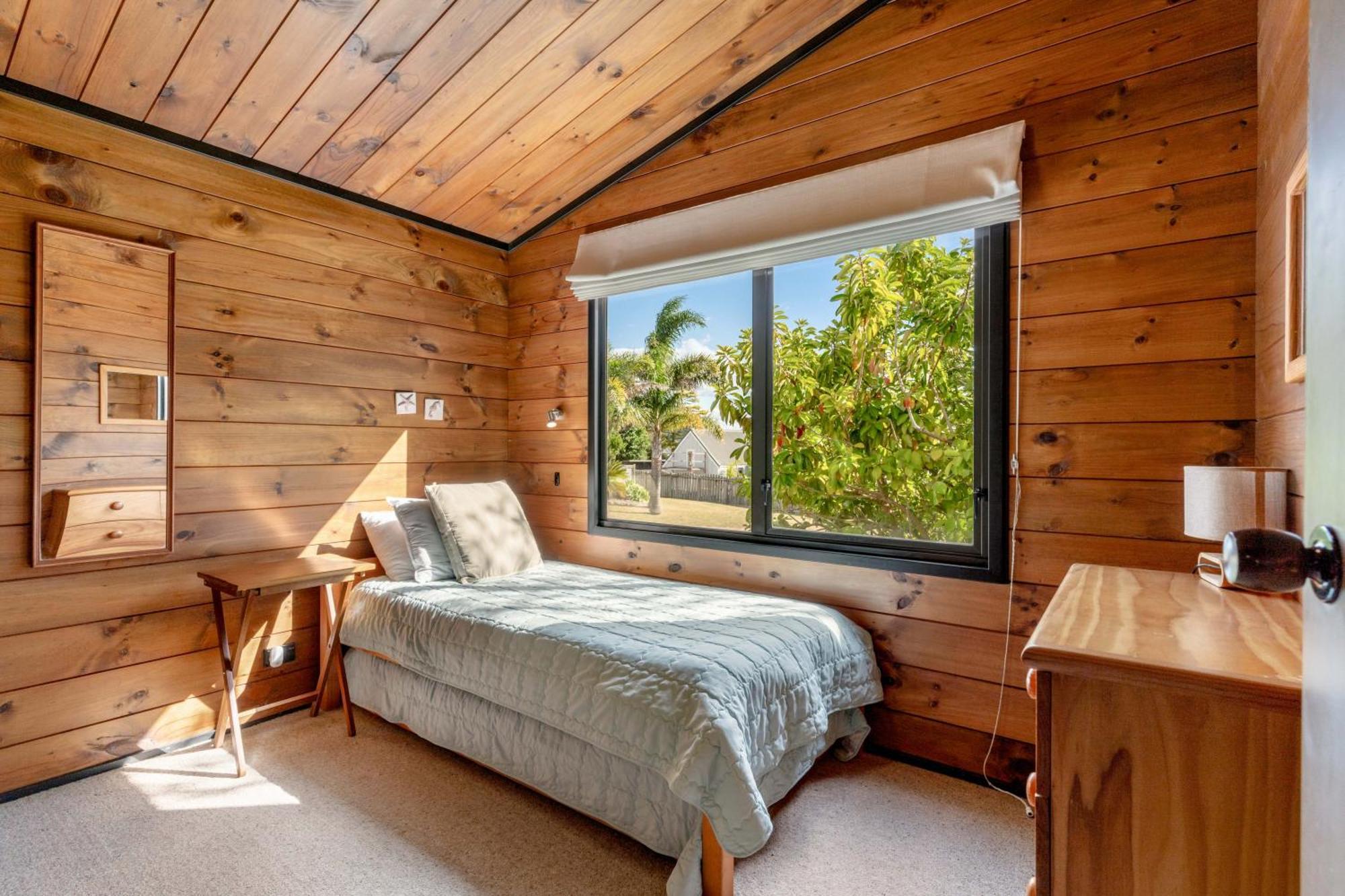 Pauanui Beach House Suntrap Buitenkant foto